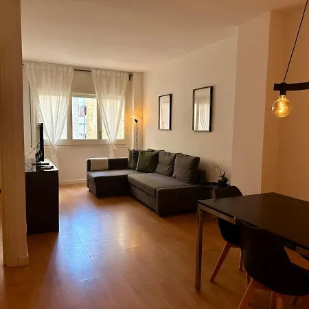 Spacious 1 Bedroom In Bonanova アパート バルセロナ