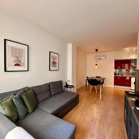 Spacious 1 Bedroom In Bonanova アパート バルセロナ